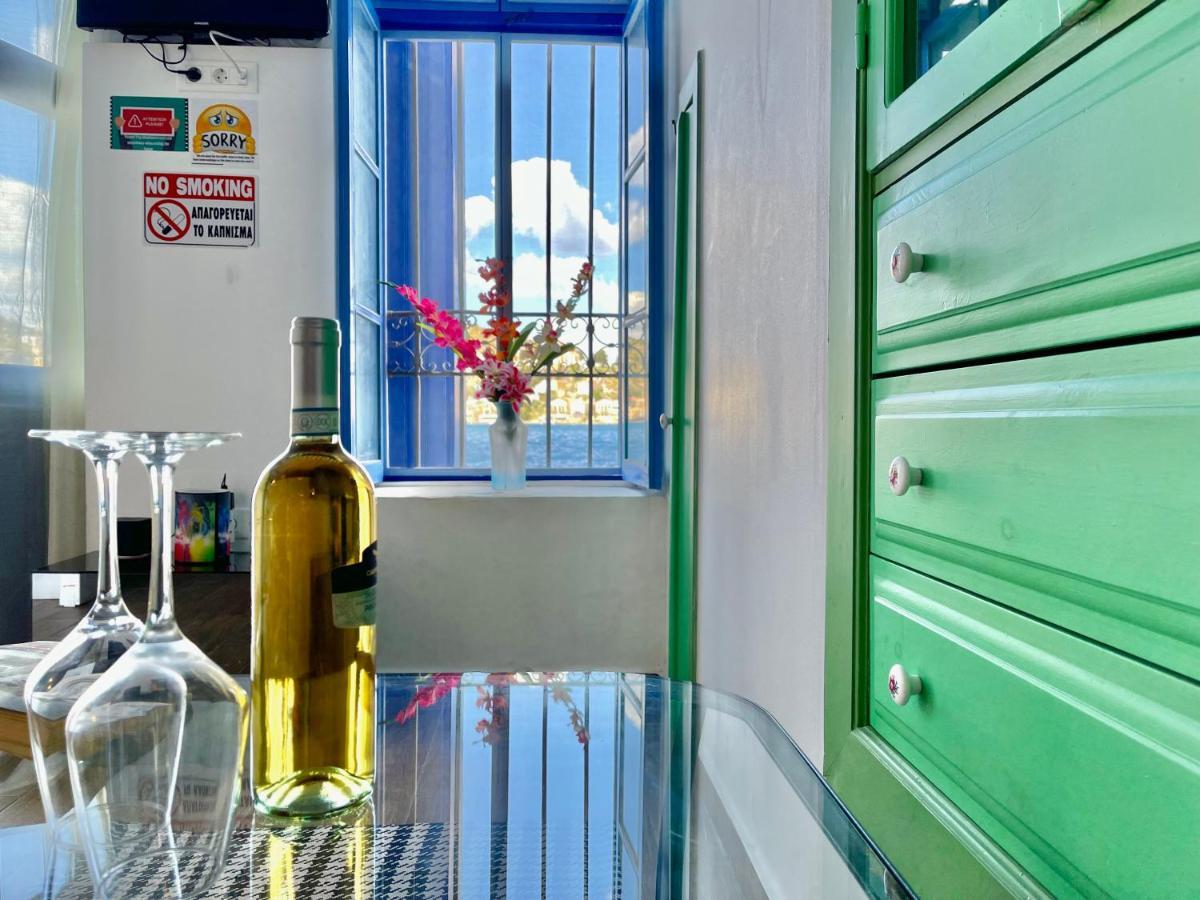 Seafront - Harbour View , Pitini 2 Διαμέρισμα Σύμη Εξωτερικό φωτογραφία